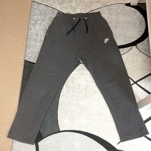 Men’s Nike Grey Straight Leg joggers